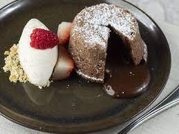 VOLCAN DE CHOCOLATE CON HELADO